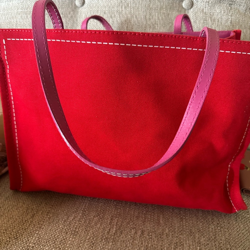 KATE SPADE Bag Knit TOTE NEW in Pink & Red Preppy Silver Buttons 15" x 9" - Picture 5 of 11
